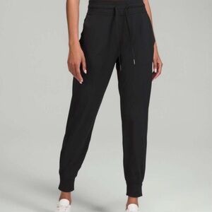 Lululemon Onyx Ready to Rulu Jogger